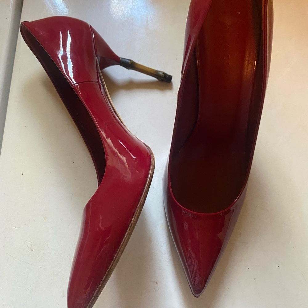 Gucci bamboo Kristen heels patent leather red